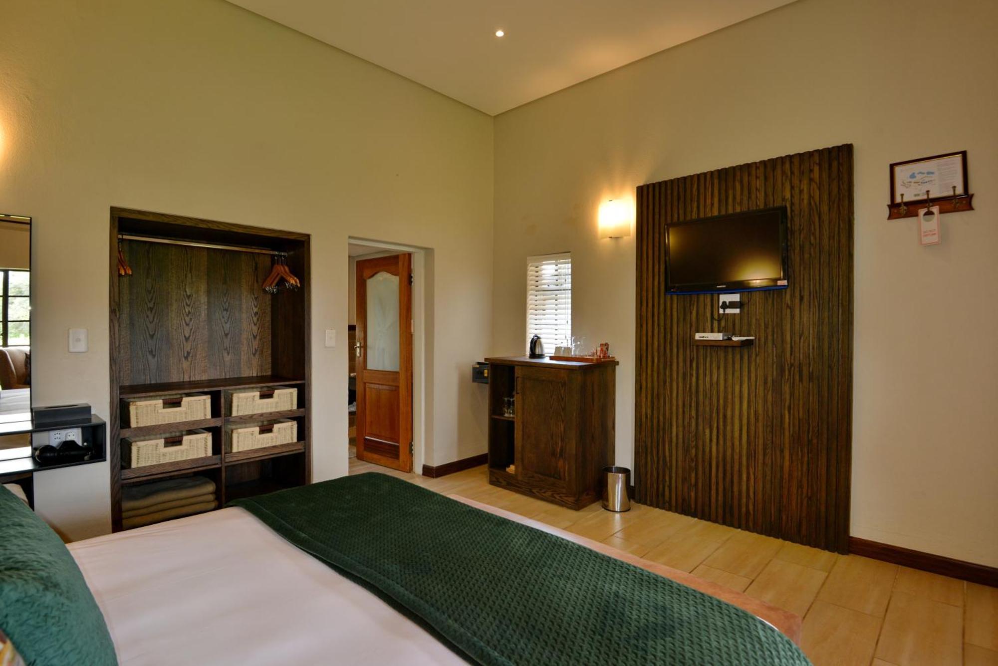 African Hills Safari Lodge & Spa Magaliesburg Esterno foto