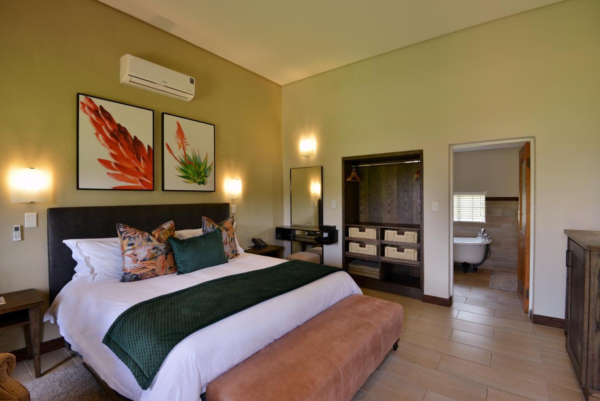 African Hills Safari Lodge & Spa Magaliesburg Esterno foto