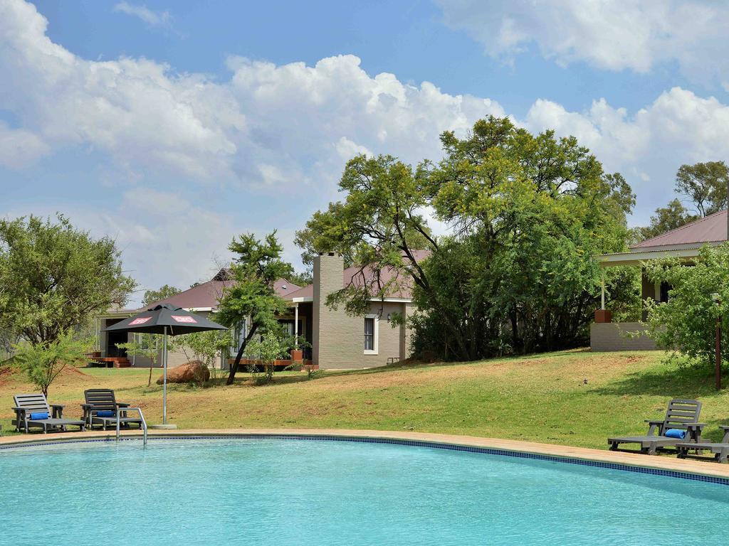 African Hills Safari Lodge & Spa Magaliesburg Esterno foto